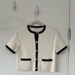 Abercrombie & Fitch Cream and Black Sweater